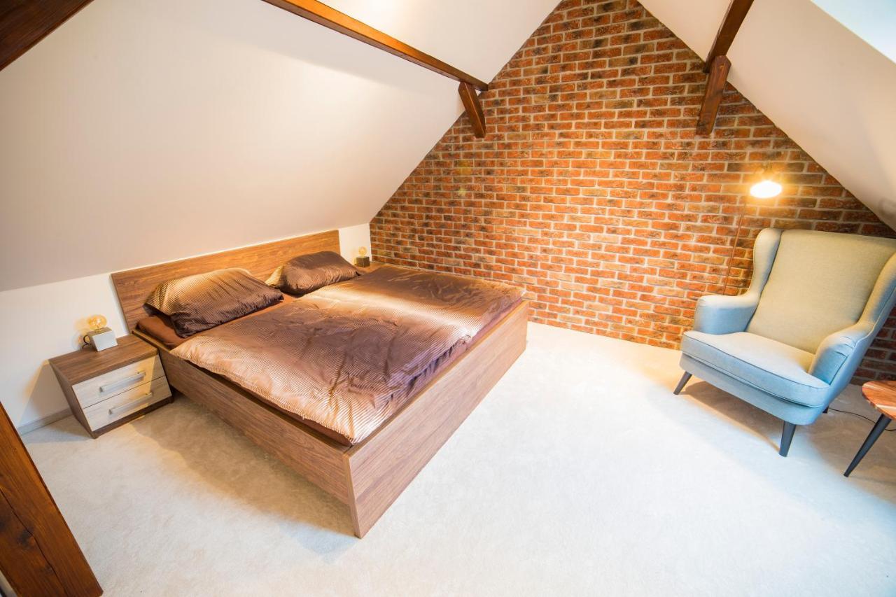 Apartman Dvorce Straz nad Nezarkou ภายนอก รูปภาพ