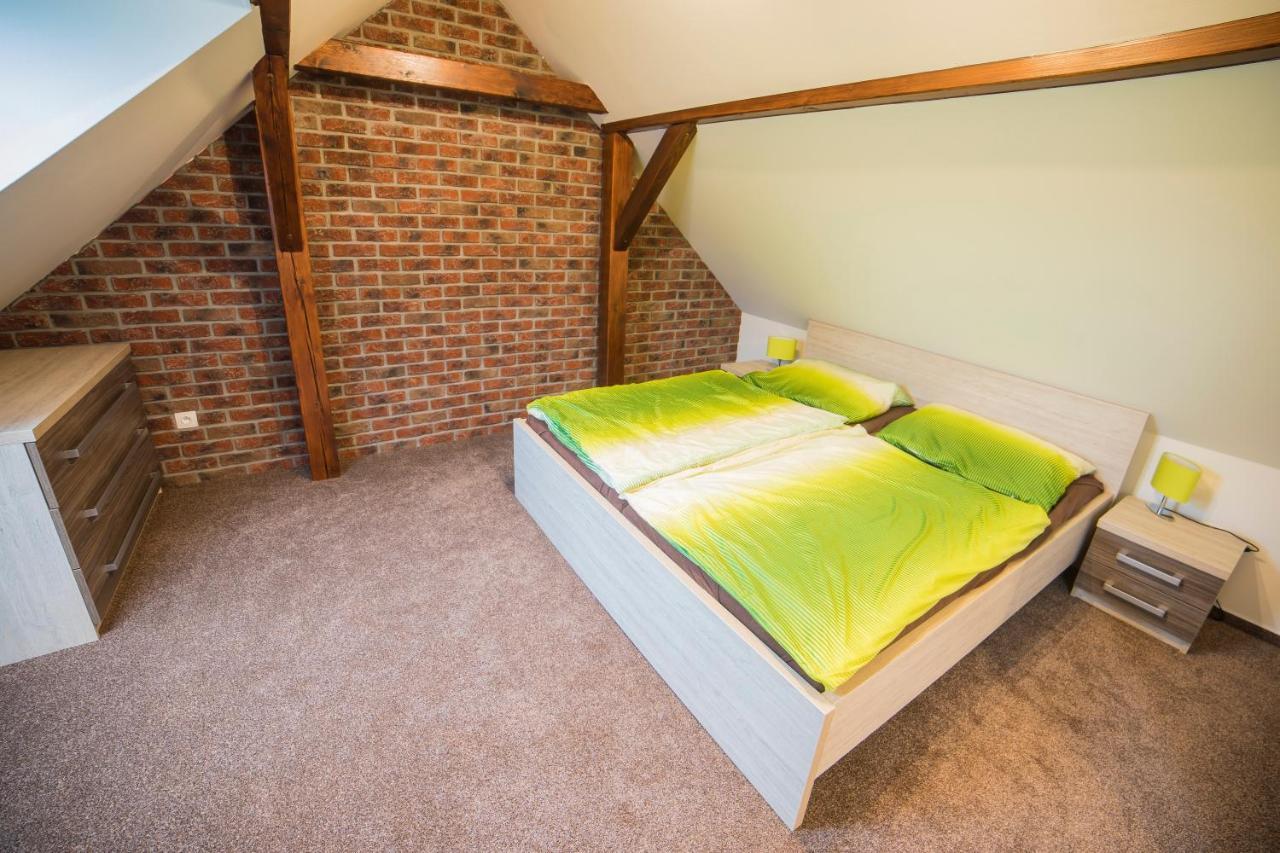 Apartman Dvorce Straz nad Nezarkou ภายนอก รูปภาพ